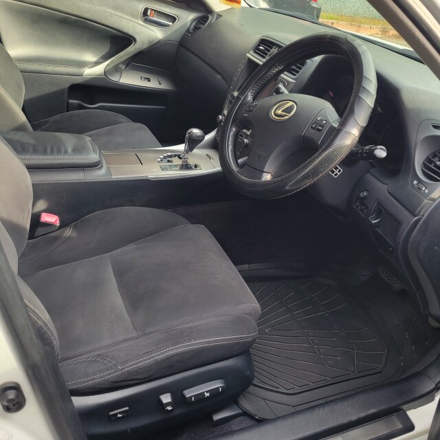 2010 IS 250 LEXUS