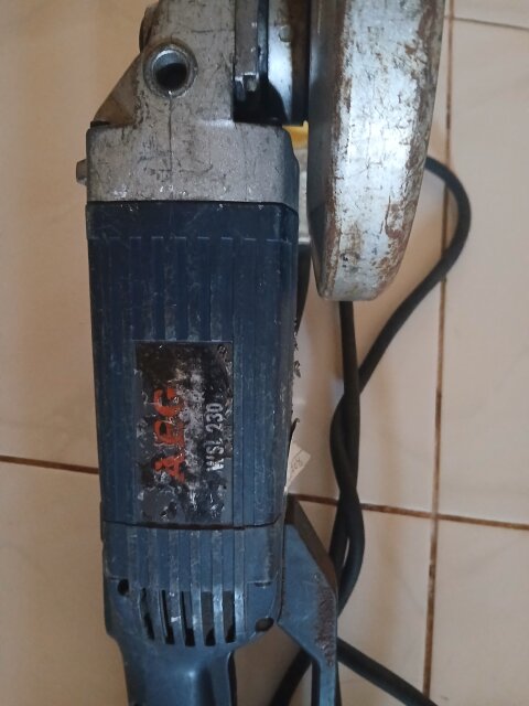AEG... Large, Corded Heavy-duty Angle Grinder,...