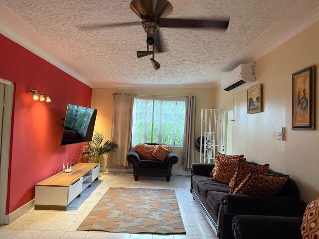 4 Bedroom 3 Bathroom Houses Jack's Hill