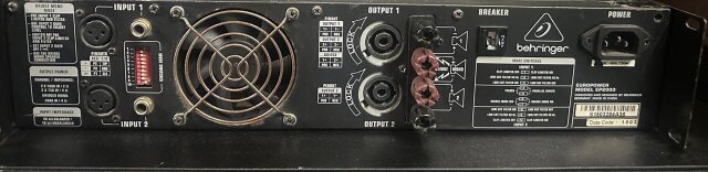 EUROPOWER BEHRINGER 2000 WATT AMPLIFIER
