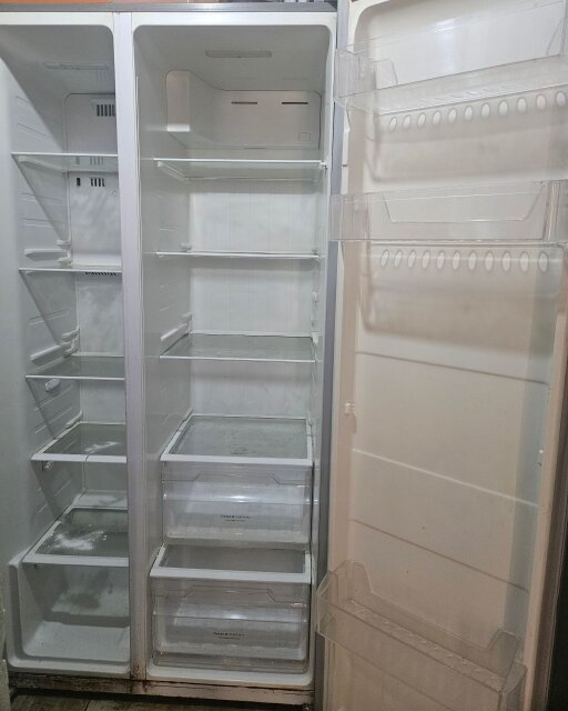 Frigidaire Double-door Refrigerator In Fair Condit