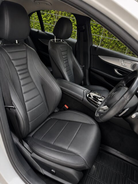 Mercedes-Benz E200