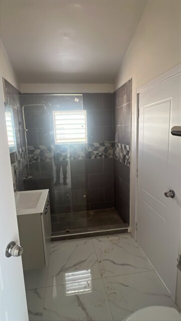 Unfurnished 2 Bedrooms in Phoenix Park Village