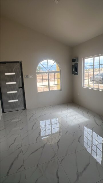 Unfurnished 2 Bedrooms in Phoenix Park Village