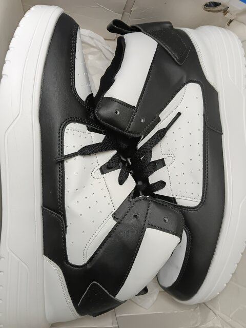 Men Sneskers Size 10 And 11 Available Men's Shoes Ocho Rios