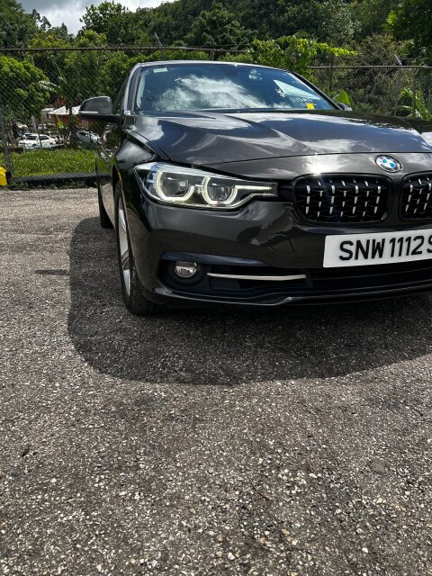 2016 BMW 320i