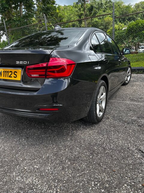 2016 BMW 320i