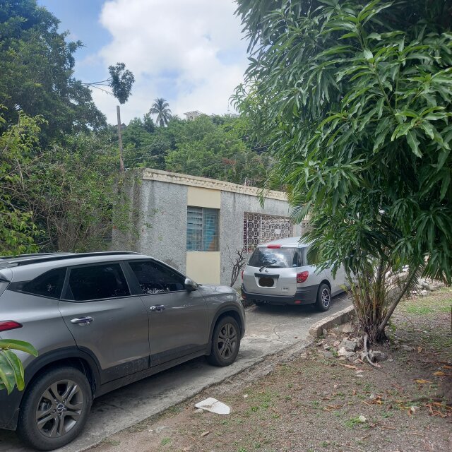 Dual Income Stream 2 Houses On One Lot