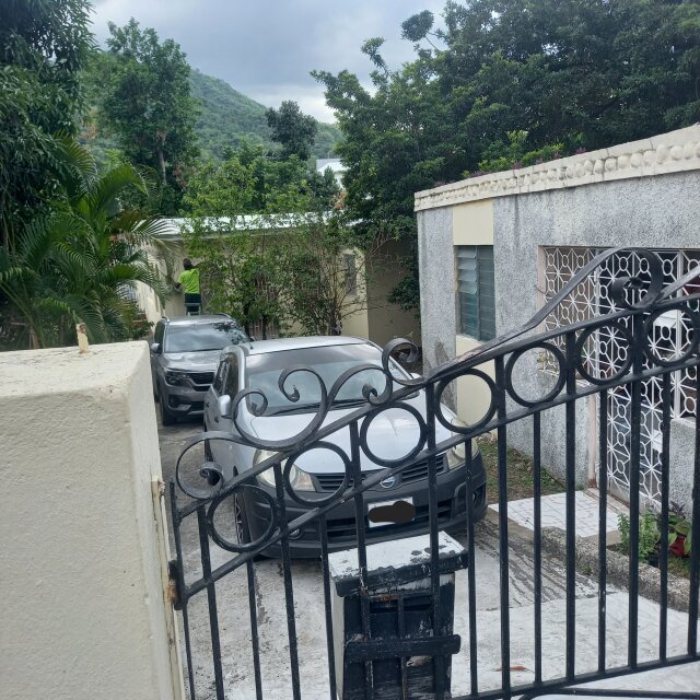 Dual Income Stream 2 Houses On One Lot