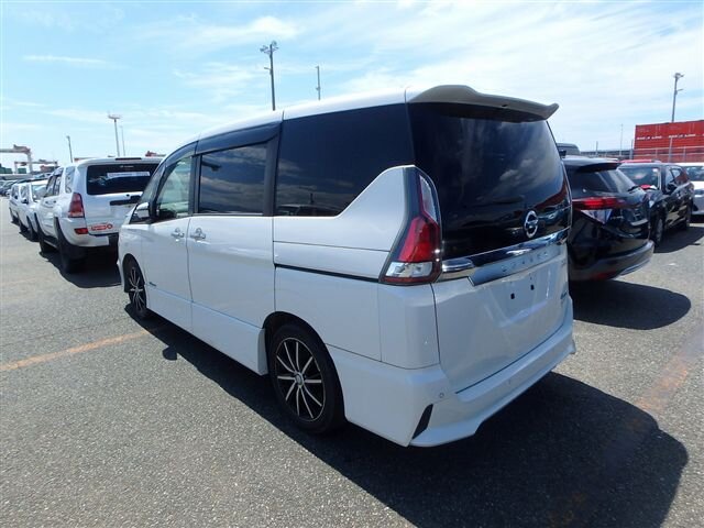 2017 Nissan Serena
