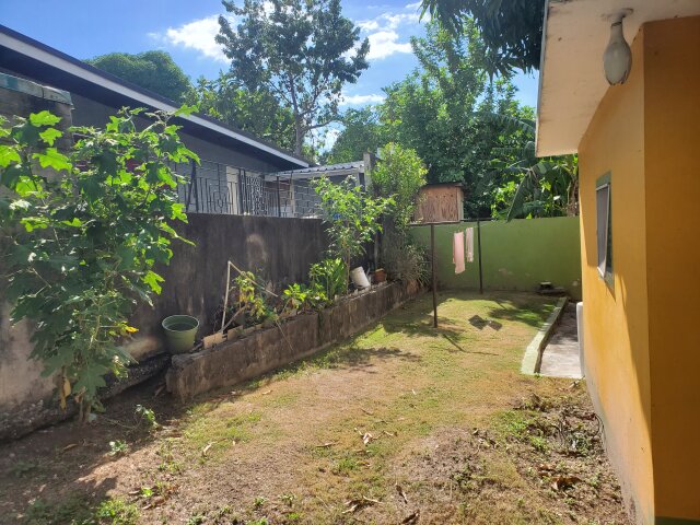 Property For Sale In Meadowbrook, Kingston 20