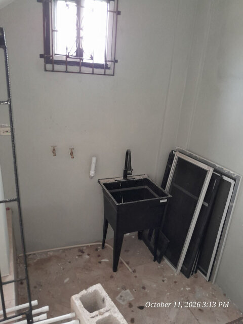 2 Bedroom Westgate Hills, Apartment For Rent