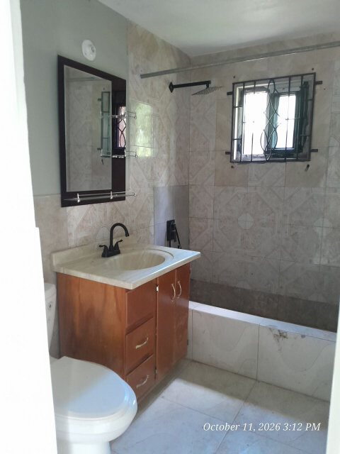 2 Bedroom Westgate Hills, Apartment For Rent