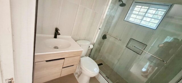 2 Bed, 1 Bath For Sale Everest Apt, Stony Hill