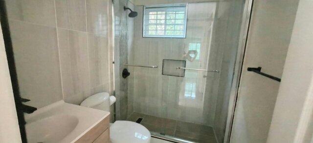 2 Bed, 1 Bath For Sale Everest Apt, Stony Hill