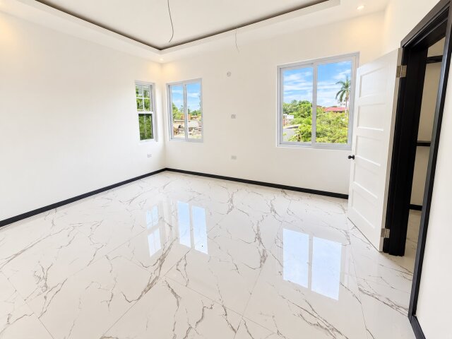 For Sale | ? Halifax Barbican Kingston 6