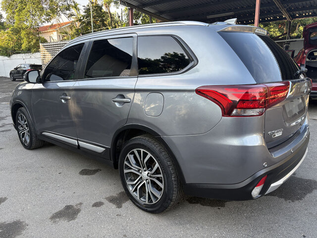 2020 Mitsubishi Outlander
