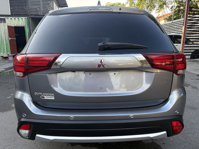 2020 Mitsubishi Outlander