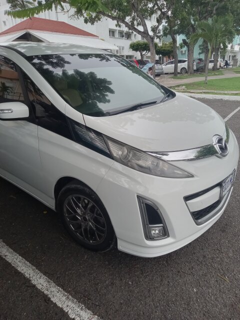 2011 Mazda Biante