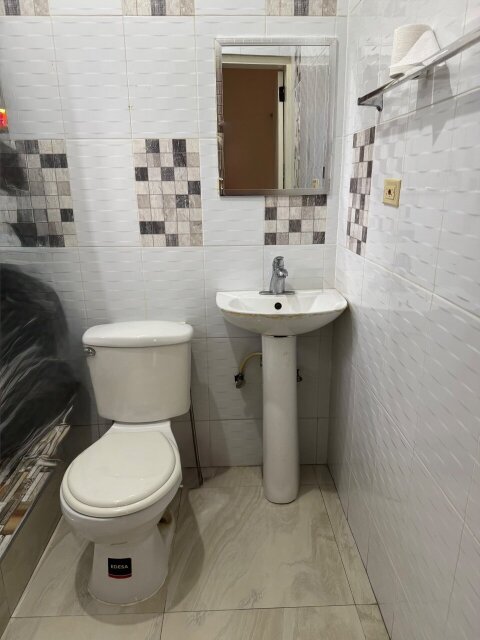 5 Bedroom 3 Bathrooms