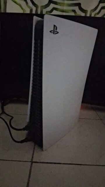 Playstation 5p With Controller