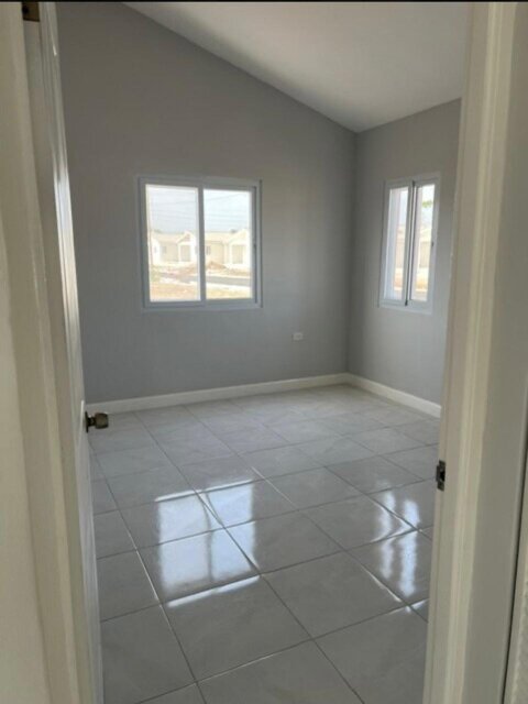 2 Bedroom