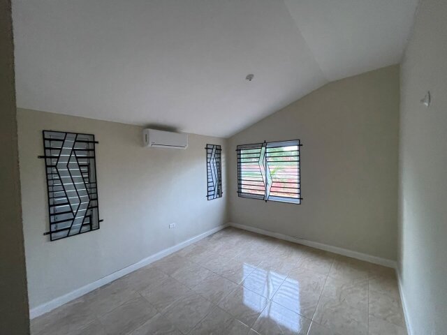 Charming 2 Bedrooms in Silver Sun Estates