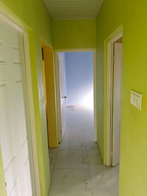 1 Bedroom Half Side