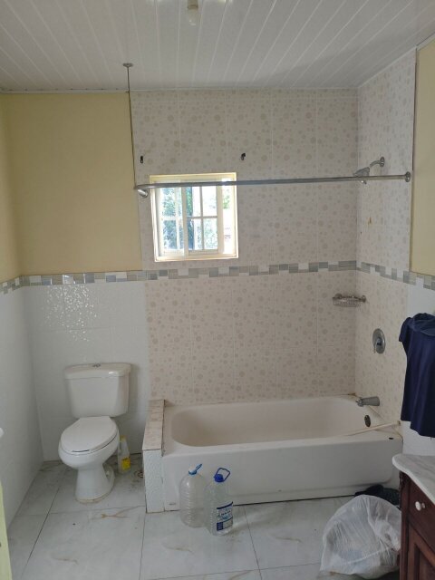 1 Bedroom Half Side