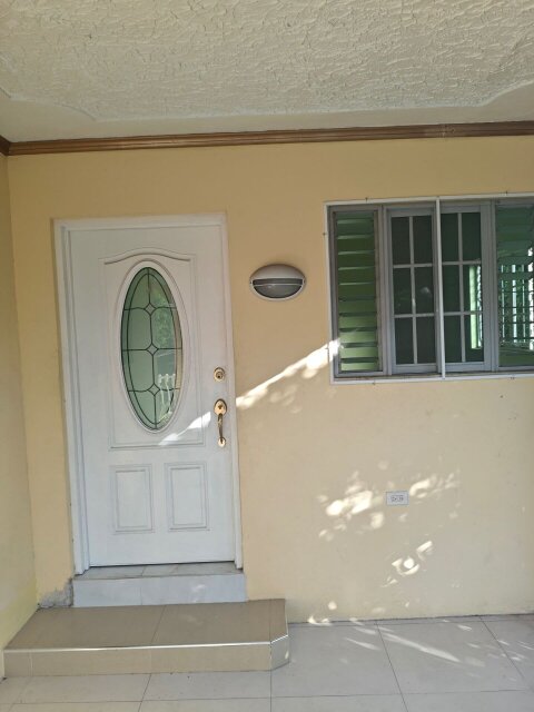 1 Bedroom Half Side Houses Woodhaven Avenue, Kingston 1