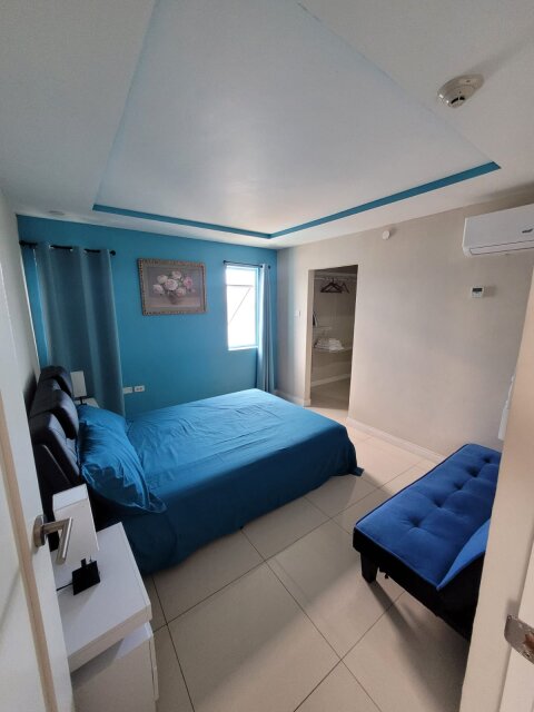 Cozy 2 Bedrooms with Ocean Views on the 8th Floor