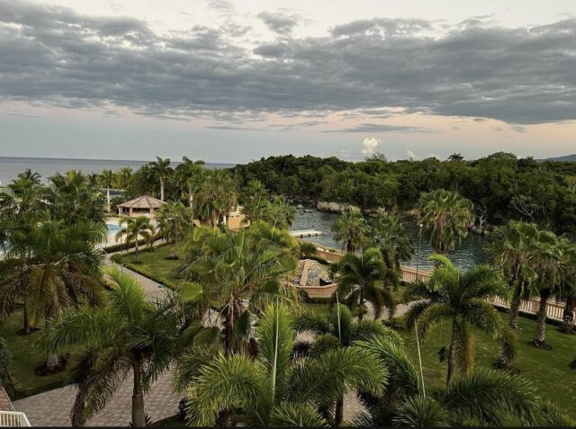 3 Bed, 2 Bath Resort Apartment