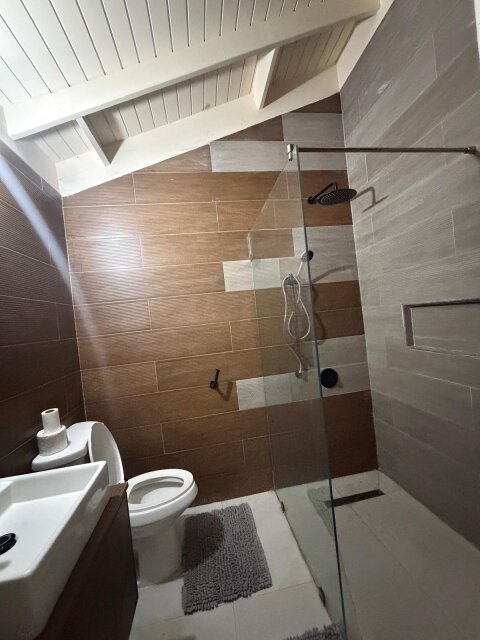 Partially Furnished 2 Bedrooms in Gated Community