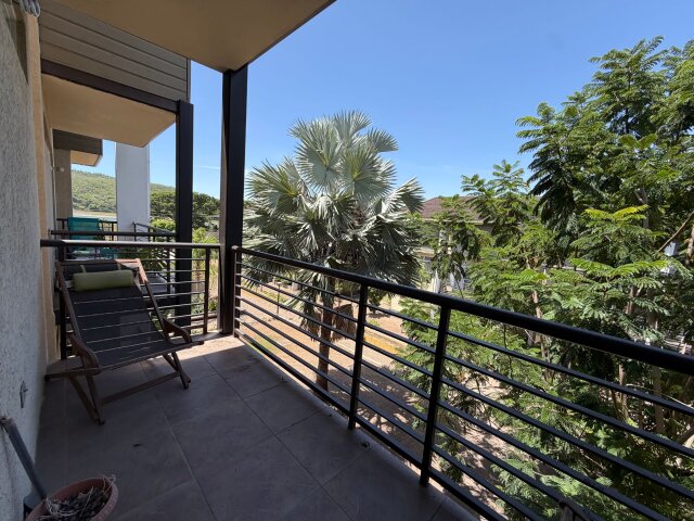 2 Bed 2.5 Bath Kingston 7 Apt For Sale