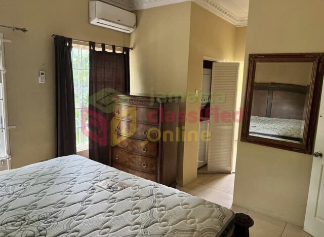 Furnished 1 Bedroom Apartment in Kingston 8