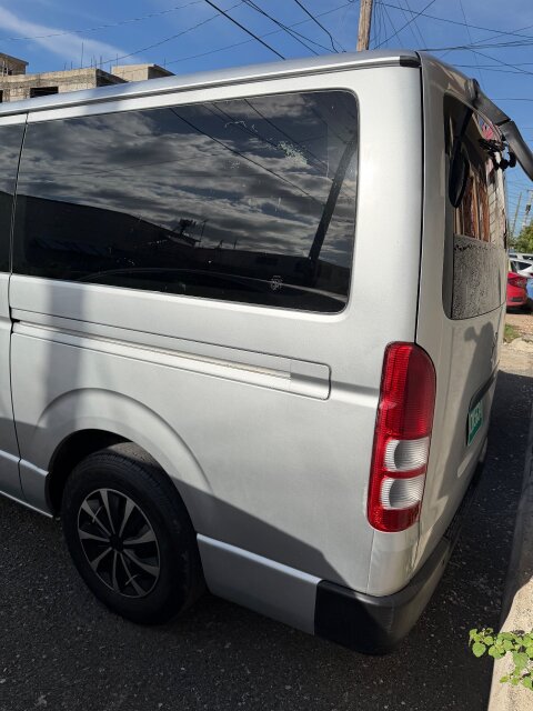 2012 Toyota Hiace