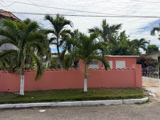 2 Bedroom 1 Bathroom For Rent