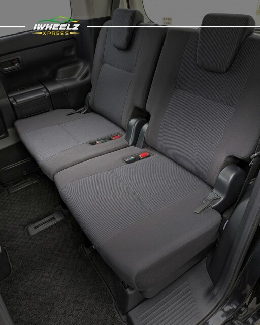 Toyota Noah X Delight Plus (Push Start)