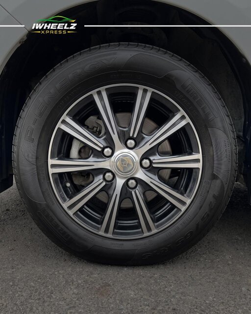 Toyota Noah X Delight Plus (Push Start)