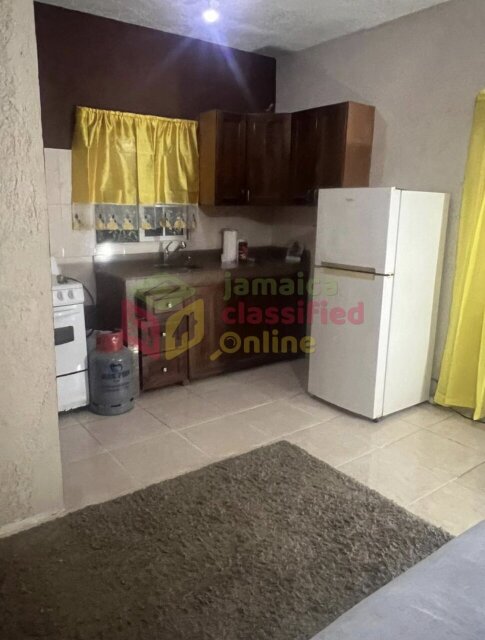 Cozy 1 Bedroom Available Now in Mona, Kingston 6
