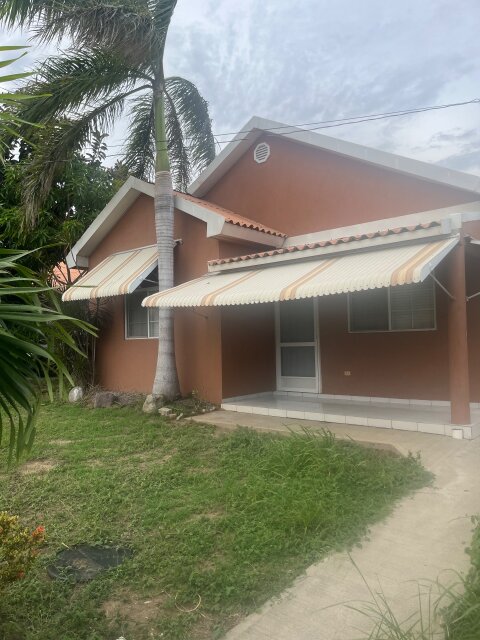 2 Bedroom /Living / Kitchen And Bathroom Houses Caribbean Estate
