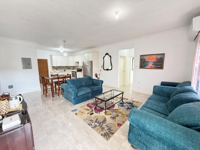 Modern 2 Bedrooms Apartment in Gated Community