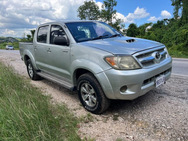 2005 Toyota  Hulix