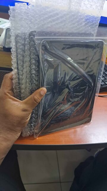 3 Apple Ipads For Sale - 25k Each Free Charger